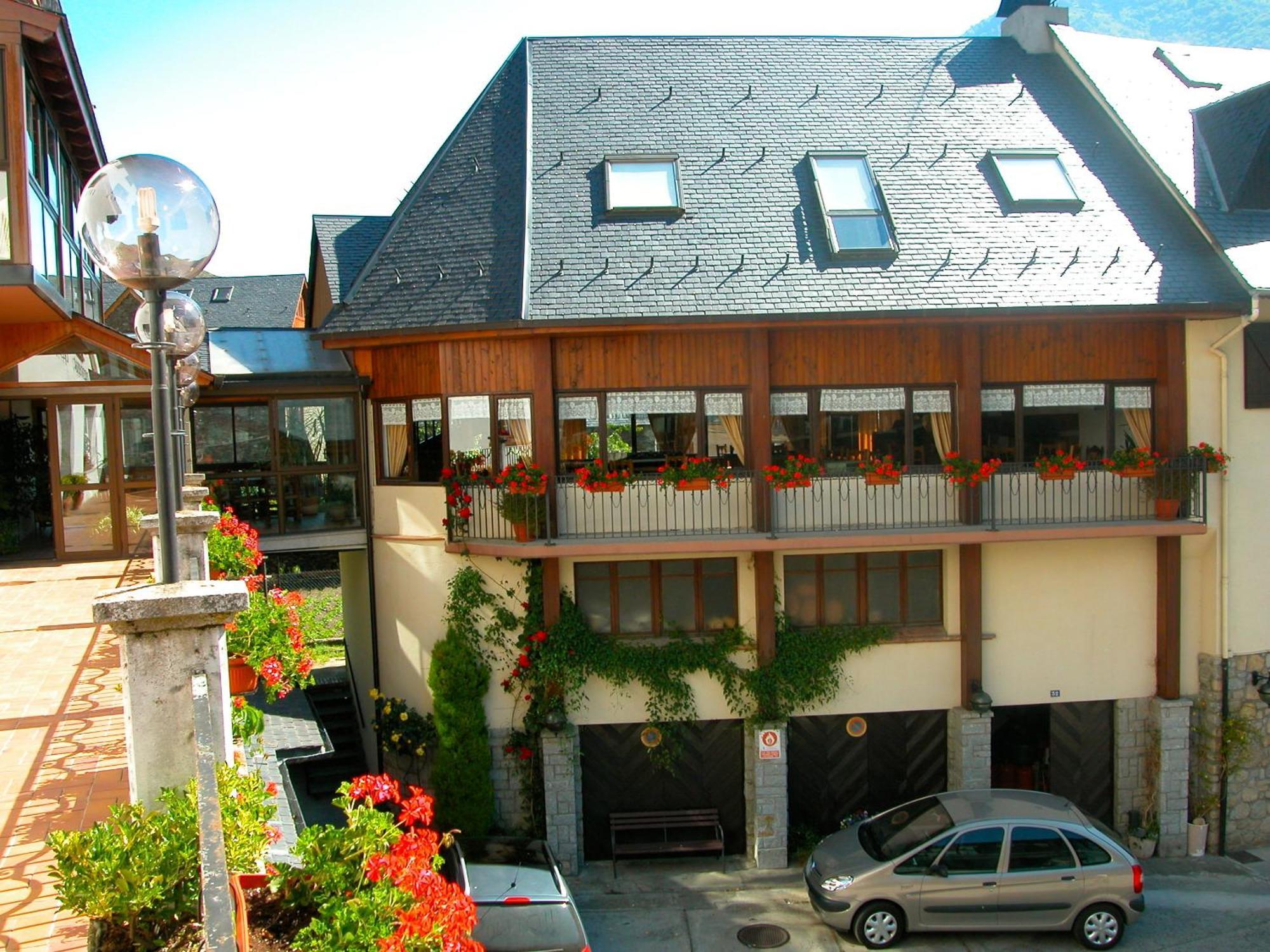 Hosteria Catalana Bosost  Exterior foto